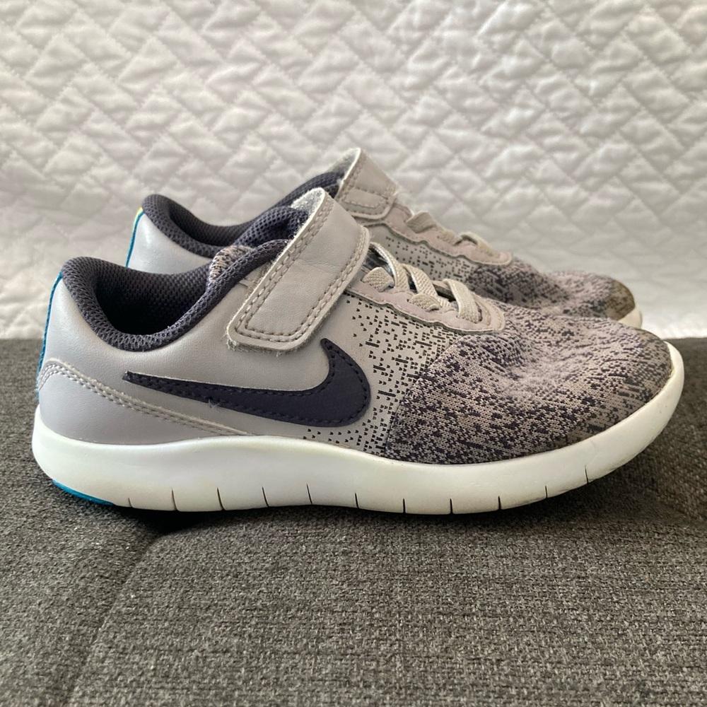 Little boys Nikes 12C